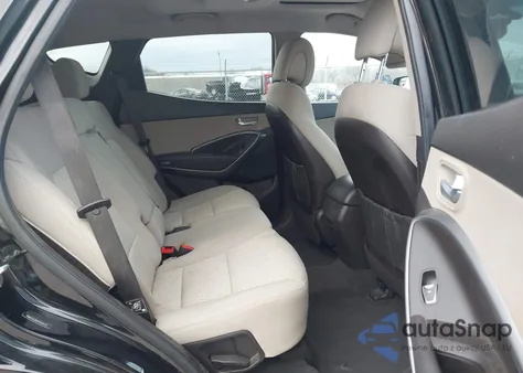 2017 Hyundai Santa Fe Sport 2.4L z USA, uszkodzony, nr VIN 5NMZUDLB0HH026433